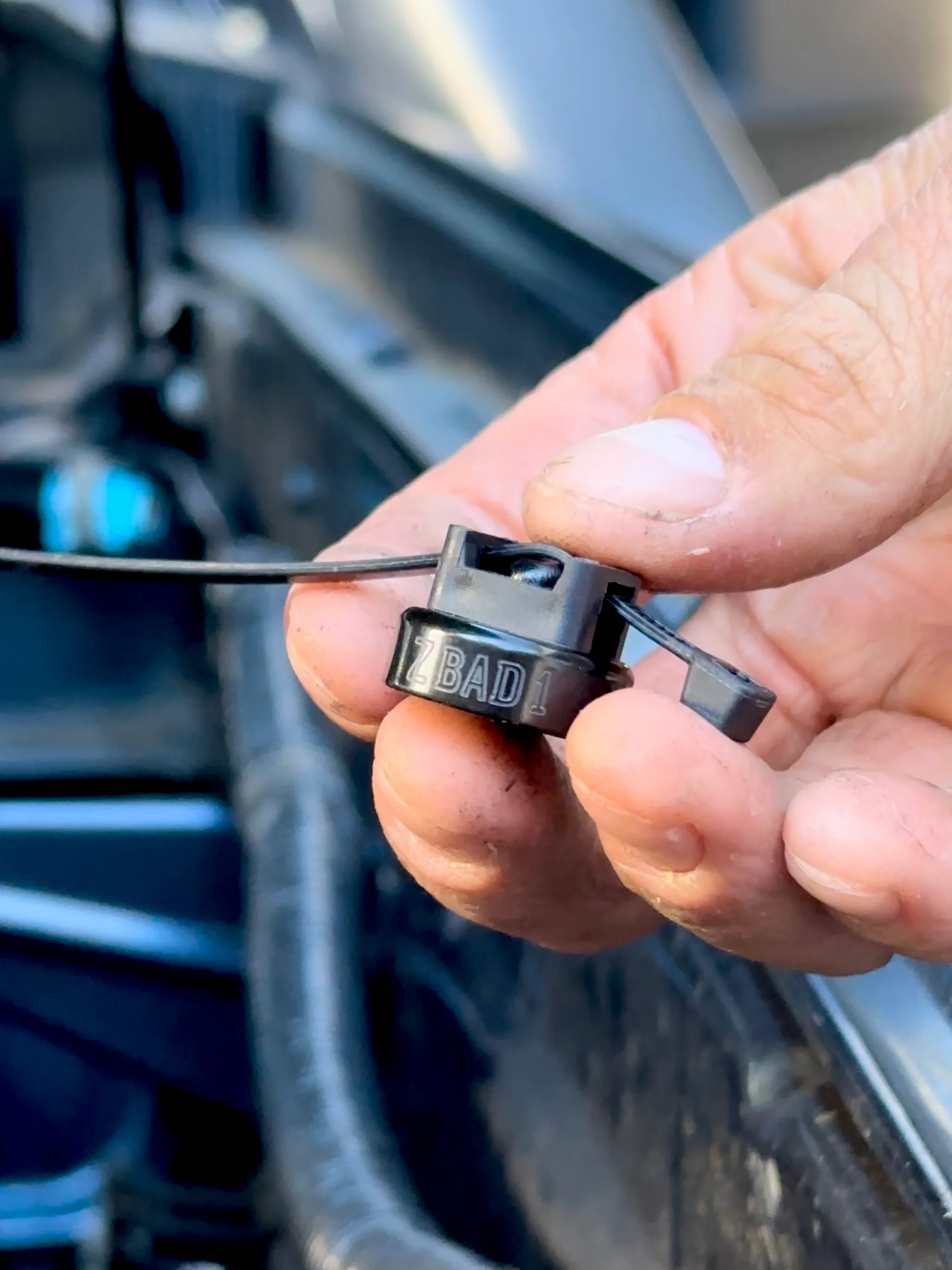 ZBAD1 - Magnet Cable Tie Holders - Image 4