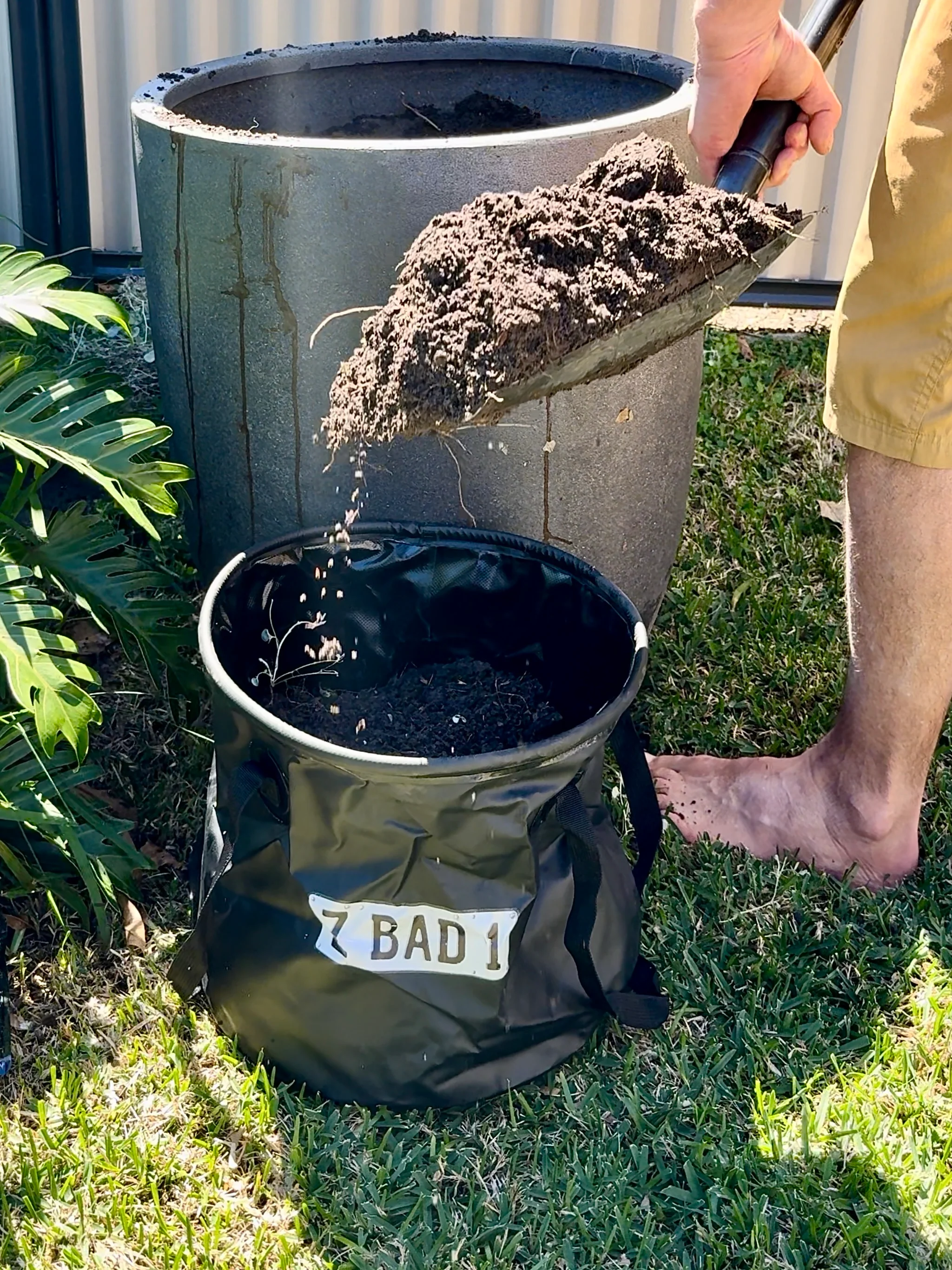 ZBAD1 - Flexi Stowaway Bucket - Image 5